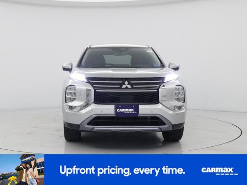 Silver 2025 Mitsubishi Outlander SE