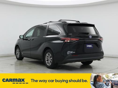 2021 Toyota Sienna XLE