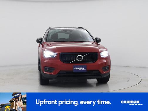 Red 2020 Volvo XC40 T4 R-Design
