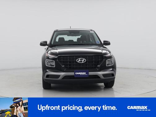 Black 2025 Hyundai VENUE SE