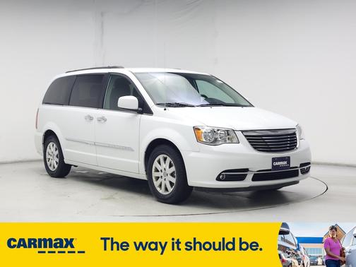 2016 Chrysler Town & Country Touring