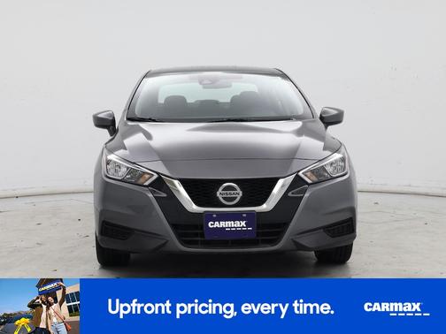 2022 Nissan Versa SV