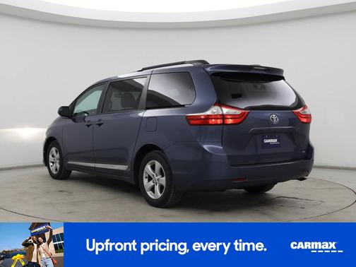 2017 Toyota Sienna LE
