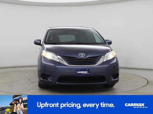 2017 Toyota Sienna LE