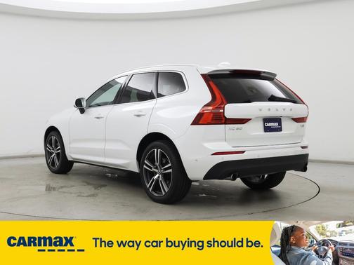 2019 Volvo XC60 T5 Momentum