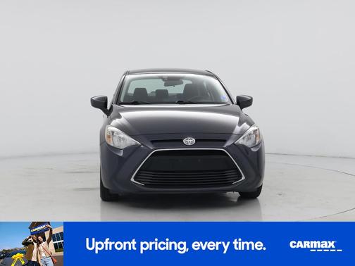 Gray 2018 Toyota Yaris iA