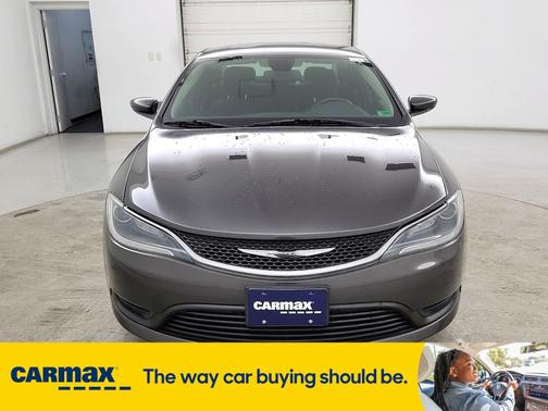2016 Chrysler 200 LX