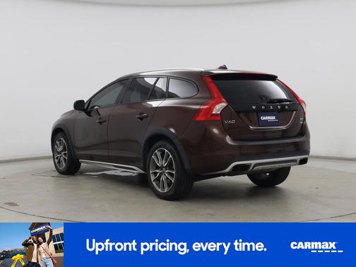 2018 Volvo V60 Cross Country T5