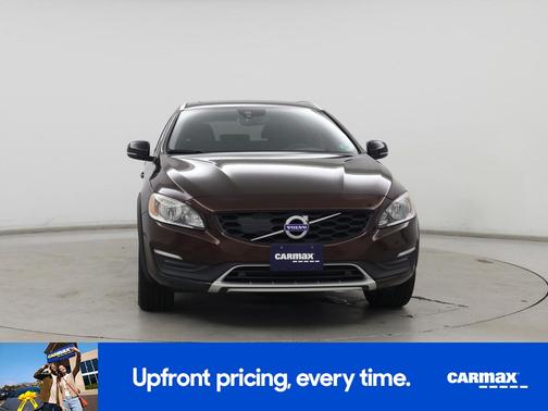 2018 Volvo V60 Cross Country T5
