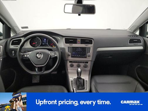 2017 Volkswagen Golf SE