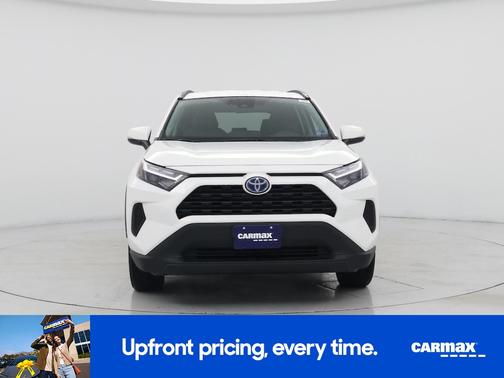White 2022 Toyota RAV4 Hybrid XLE