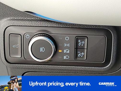 Silver 2025 Ford Explorer Platinum