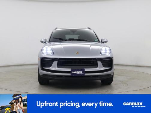 2022 Porsche Macan Base (PDK)