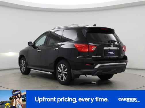 2019 Nissan Pathfinder SV