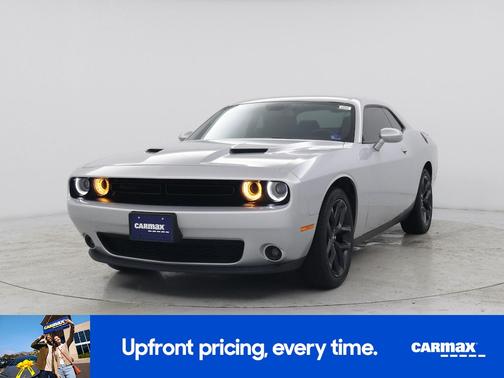 Silver 2022 Dodge Challenger SXT