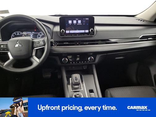 2022 Mitsubishi Outlander ES