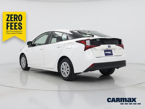White 2019 Toyota Prius LE