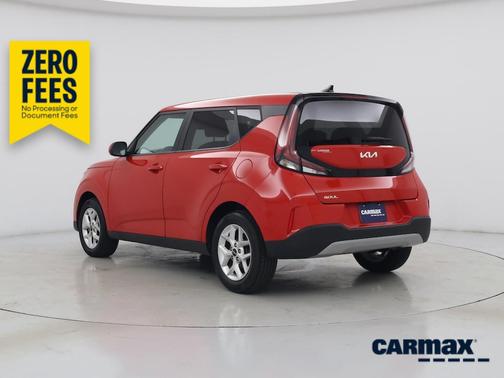 Red 2023 Kia Soul LX