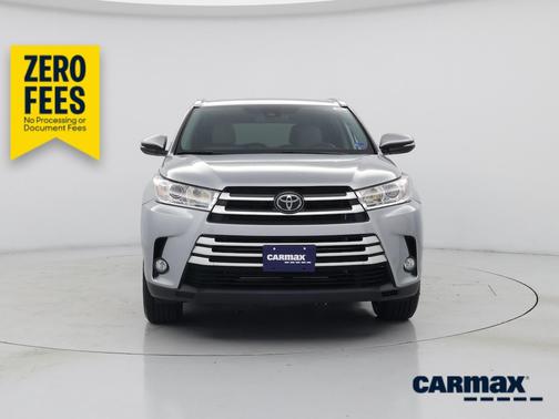 Silver 2018 Toyota Highlander XLE