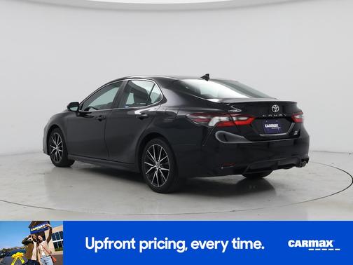 Black 2024 Toyota Camry SE