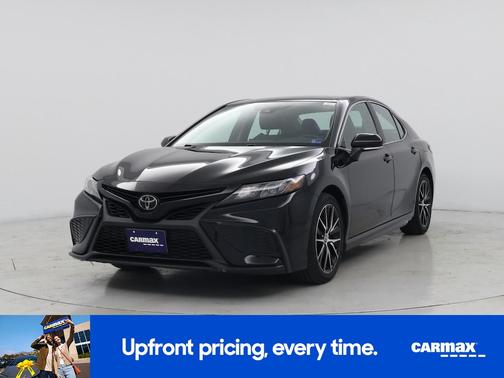 Black 2024 Toyota Camry SE