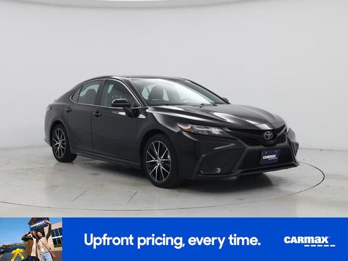 Black 2024 Toyota Camry SE