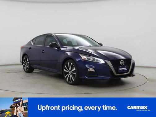 2022 Nissan Altima SR