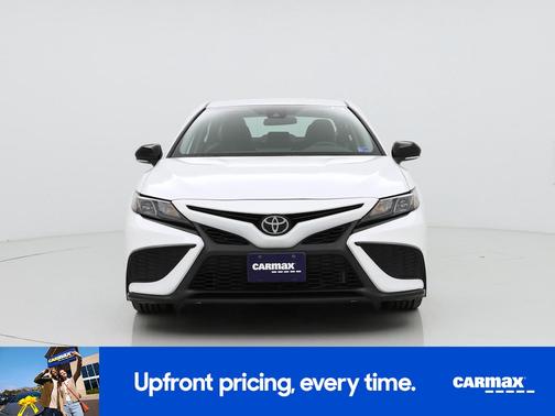 White 2024 Toyota Camry SE