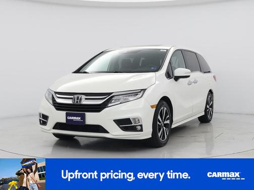 White 2018 Honda Odyssey Elite