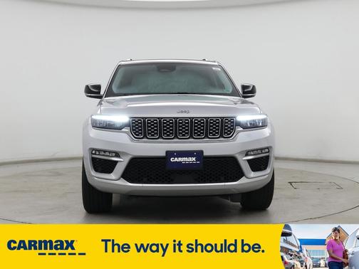 2022 Jeep Grand Cherokee Summit