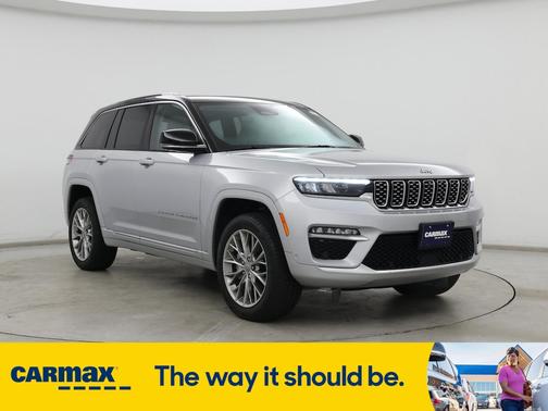 2022 Jeep Grand Cherokee Summit