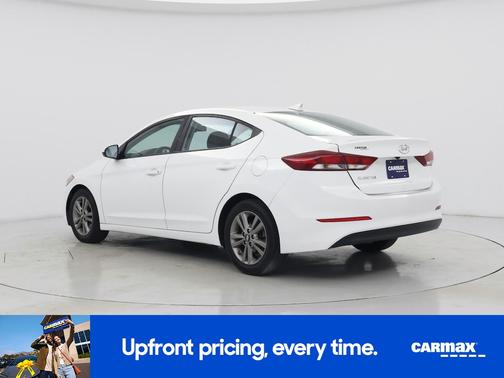 White 2018 Hyundai ELANTRA SEL