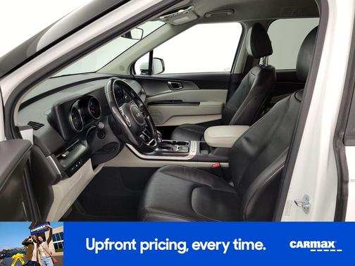 2022 Kia Carnival LX