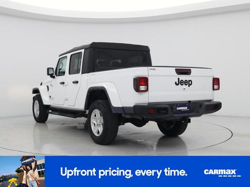 White 2022 Jeep Gladiator Sport S