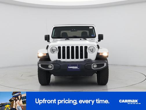 White 2022 Jeep Gladiator Sport S