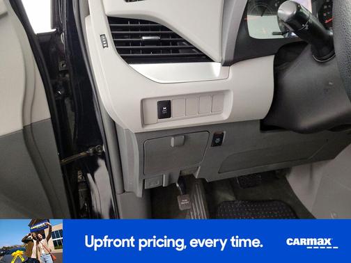 2017 Toyota Sienna LE