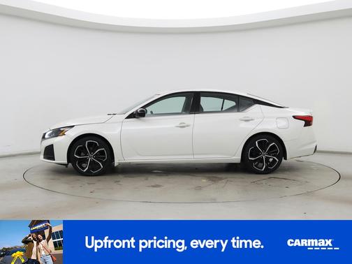 2023 Nissan Altima SR