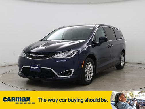 2020 Chrysler Pacifica Touring