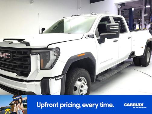 White 2024 GMC Sierra 3500 Pro