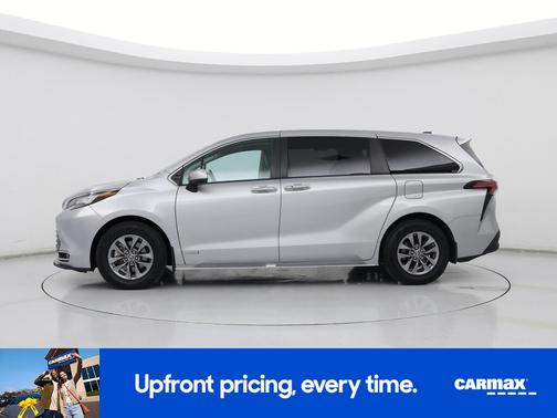 2021 Toyota Sienna XLE