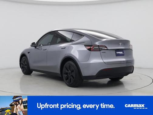 Silver 2024 Tesla Model Y Long Range