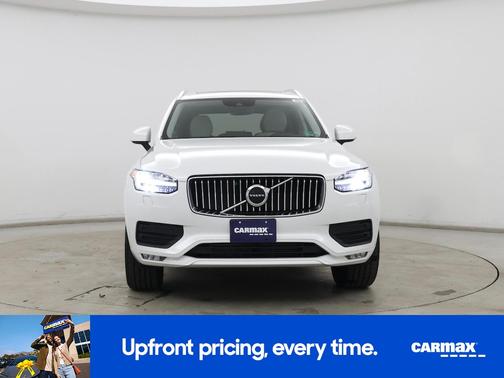 2022 Volvo XC90 T5 Momentum