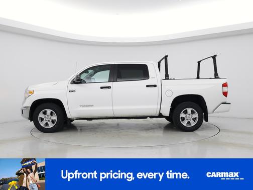 White 2017 Toyota Tundra SR5