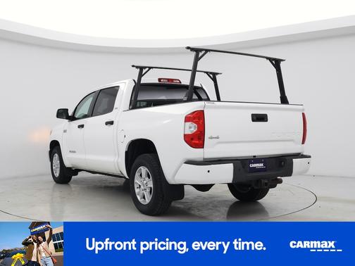 White 2017 Toyota Tundra SR5