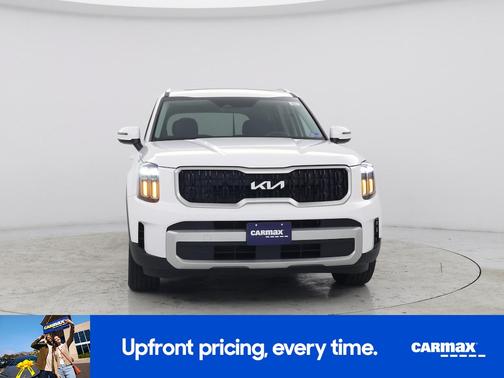 White 2024 Kia Telluride EX