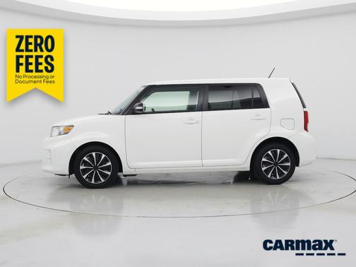 White 2015 Scion xB