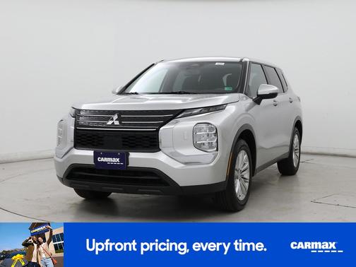 2022 Mitsubishi Outlander ES