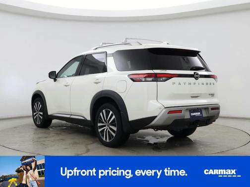 2022 Nissan Pathfinder Platinum
