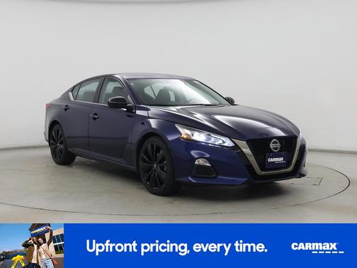2022 Nissan Altima SR
