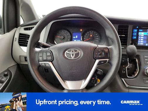 2015 Toyota Sienna LE